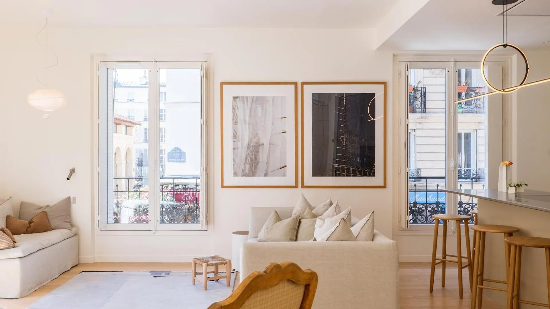 Veeve - Alabaster Bright Apartment Paris